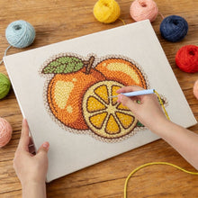 Laden Sie das Bild in den Galerie-Viewer, Punch Needle mit Rahmen - Frische Orangen