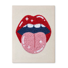 Laden Sie das Bild in den Galerie-Viewer, Punch Needle mit Rahmen - Elektrische Lippen Figured'Art