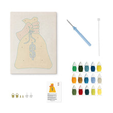 Laden Sie das Bild in den Galerie-Viewer, Punch Needle mit Rahmen - Goldenes Glück