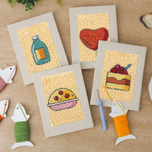 Laden Sie das Bild in den Galerie-Viewer, Punch Needle Set (4 Stück) mit Rahmen - Leckere Favoriten 2