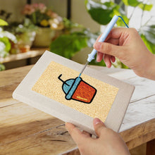 Laden Sie das Bild in den Galerie-Viewer, Punch Needle Set (4 Stück) mit Rahmen - Leckere Häppchen Kollektion 2