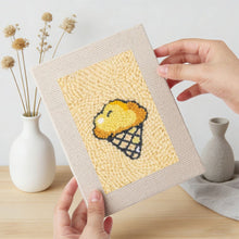 Laden Sie das Bild in den Galerie-Viewer, Punch Needle Set (4 Stück) mit Rahmen - Leckere Häppchen Kollektion 2