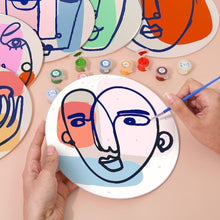 Laden Sie das Bild in den Galerie-Viewer, Malen nach Zahlen 20 cm Tischsets (6 Stück) - Modernes Abstraktes Gesicht