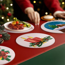 Laden Sie das Bild in den Galerie-Viewer, Malen nach Zahlen 20 cm Tischsets (4 Stück) - Klassische Weihnachtsfreude