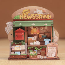 Laden Sie das Bild in den Galerie-Viewer, Miniaturhaus - Kleiner Zeitungskiosk