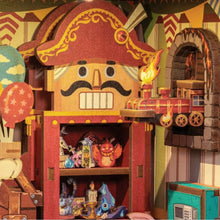 Laden Sie das Bild in den Galerie-Viewer, Book Nook - Wunderbarer Spielzeugladen