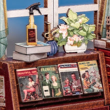 Laden Sie das Bild in den Galerie-Viewer, Miniaturhaus - Friseursalon von John