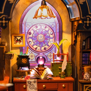 Miniaturhaus - Das Magische Büro