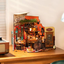 Laden Sie das Bild in den Galerie-Viewer, Miniaturhaus - Cheers Bar &amp; Dining