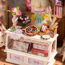 Laden Sie das Bild in den Galerie-Viewer, Miniaturhaus - Elsas Schneiderei