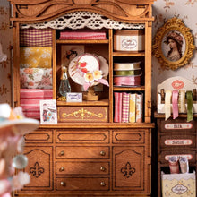 Laden Sie das Bild in den Galerie-Viewer, Miniaturhaus - Elsas Schneiderei