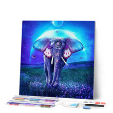 Laden Sie das Bild in den Galerie-Viewer, Diamond Painting | Diamond Painting - Elephant and Full Moon | animals Diamond Painting Animals elephants | FiguredArt