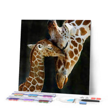 Laden Sie das Bild in den Galerie-Viewer, Diamond Painting | Diamond Painting - The Giraffe Family | animals Diamond Painting Animals giraffes | FiguredArt