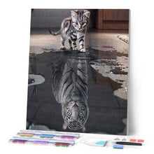 Laden Sie das Bild in den Galerie-Viewer, Diamond Painting | Diamond Painting - Reflective Tiger and Lion | animals Diamond Painting Animals lions tigers | FiguredArt