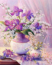 Laden Sie das Bild in den Galerie-Viewer, Diamond Painting – Schöner Blumenstrauß von lila Blumen