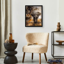 Laden Sie das Bild in den Galerie-Viewer, Diamond Painting – Elefant in der Savanne – 40 x 50 cm auf Keilrahmen gespannt | Figured'Art