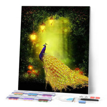 Laden Sie das Bild in den Galerie-Viewer, Diamond Painting | Diamond Painting - Peacock and light | animals Diamond Painting Animals peacocks | FiguredArt