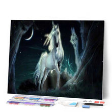Laden Sie das Bild in den Galerie-Viewer, Diamond Painting | Diamond Painting - Unicorn in the dark | animals Diamond Painting Animals unicorns | FiguredArt