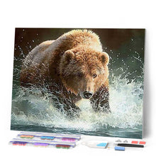 Laden Sie das Bild in den Galerie-Viewer, Diamond Painting | Diamond Painting - Bear in the River | animals bear Diamond Painting Animals | FiguredArt