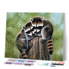 Laden Sie das Bild in den Galerie-Viewer, Diamond Painting | Diamond Painting - Perched Raccoon | animals Diamond Painting Animals raccoons | FiguredArt