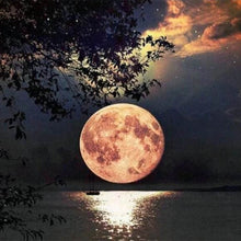 Laden Sie das Bild in den Galerie-Viewer, Diamond Painting, Vollmond