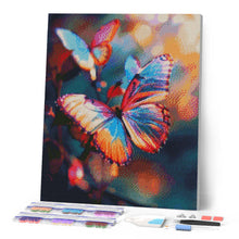 Laden Sie das Bild in den Galerie-Viewer, Diamond Painting - Leuchtende Schmetterlinge – 40 x 50 cm auf Keilrahmen gespannt