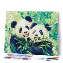 Laden Sie das Bild in den Galerie-Viewer, Diamond Painting - Pandas, die Bambus essen