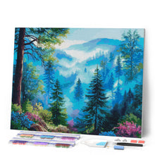 Laden Sie das Bild in den Galerie-Viewer, Diamond Painting - Nebliges Kiefern-Tal