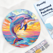 Laden Sie das Bild in den Galerie-Viewer, Diamond Painting auf Holzscheibe - Delfin