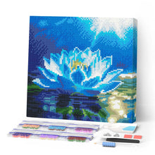 Laden Sie das Bild in den Galerie-Viewer, Mini Diamond Painting 25 x 25 cm - Glänzende Weiße Lotusblume