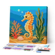 Laden Sie das Bild in den Galerie-Viewer, Mini Diamond Painting 25 x 25 cm Figured'Art - Seepferdchen