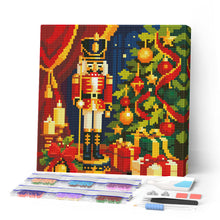 Laden Sie das Bild in den Galerie-Viewer, Mini Diamond Painting 25 x 25 cm Figured'Art - Weihnachts-Nussknacker
