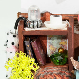 Miniaturhaus - Lese- und Schreibecke