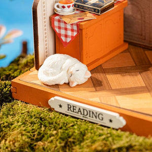 Miniaturhaus - Die Bibliothek der Muse