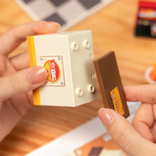 Laden Sie das Bild in den Galerie-Viewer, Miniaturhaus - Yum Yum Burger