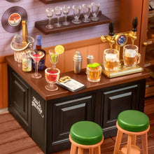 Laden Sie das Bild in den Galerie-Viewer, Miniaturhaus - Bar