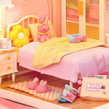 Laden Sie das Bild in den Galerie-Viewer, Miniaturhaus - Niedliches rosa Schlafzimmer
