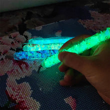 Laden Sie das Bild in den Galerie-Viewer, Premium-Stift Diamond Painting Licht Grün 5 Varianten