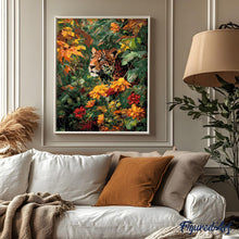 Laden Sie das Bild in den Galerie-Viewer, Leopard im Herbst
