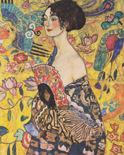 Laden Sie das Bild in den Galerie-Viewer, Malen nach Zahlen Figured'Art – Dame mit Fächer - Klimt