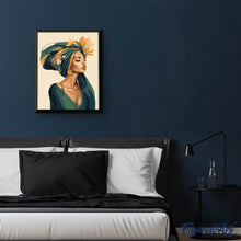 Laden Sie das Bild in den Galerie-Viewer, Frau mit floralem Kopftuch