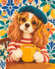 Laden Sie das Bild in den Galerie-Viewer, Malen nach Zahlen Figured'Art – Spaniel mit Baskenmütze im Café