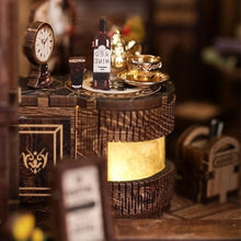 Laden Sie das Bild in den Galerie-Viewer, Book Nook - Café Serenity