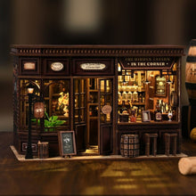 Laden Sie das Bild in den Galerie-Viewer, Book Nook - Die Verborgene Taverne Figured'Art