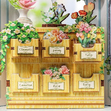 Laden Sie das Bild in den Galerie-Viewer, Miniaturhaus - Windsor Blumenhaus