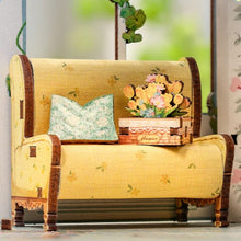 Laden Sie das Bild in den Galerie-Viewer, Miniaturhaus - Windsor Blumenhaus