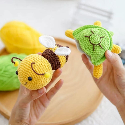Amigurumi Häkelset - Biene und Schildkröte Figured'Art
