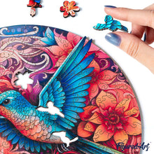 Laden Sie das Bild in den Galerie-Viewer, Holzpuzzle Erwachsene - Kolibri und blühende Blumen