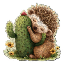 Laden Sie das Bild in den Galerie-Viewer, Holzpuzzle Erwachsene - Igel mit Kaktus