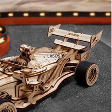 Laden Sie das Bild in den Galerie-Viewer, 3D Puzzle - Formel 1 Rennwagen